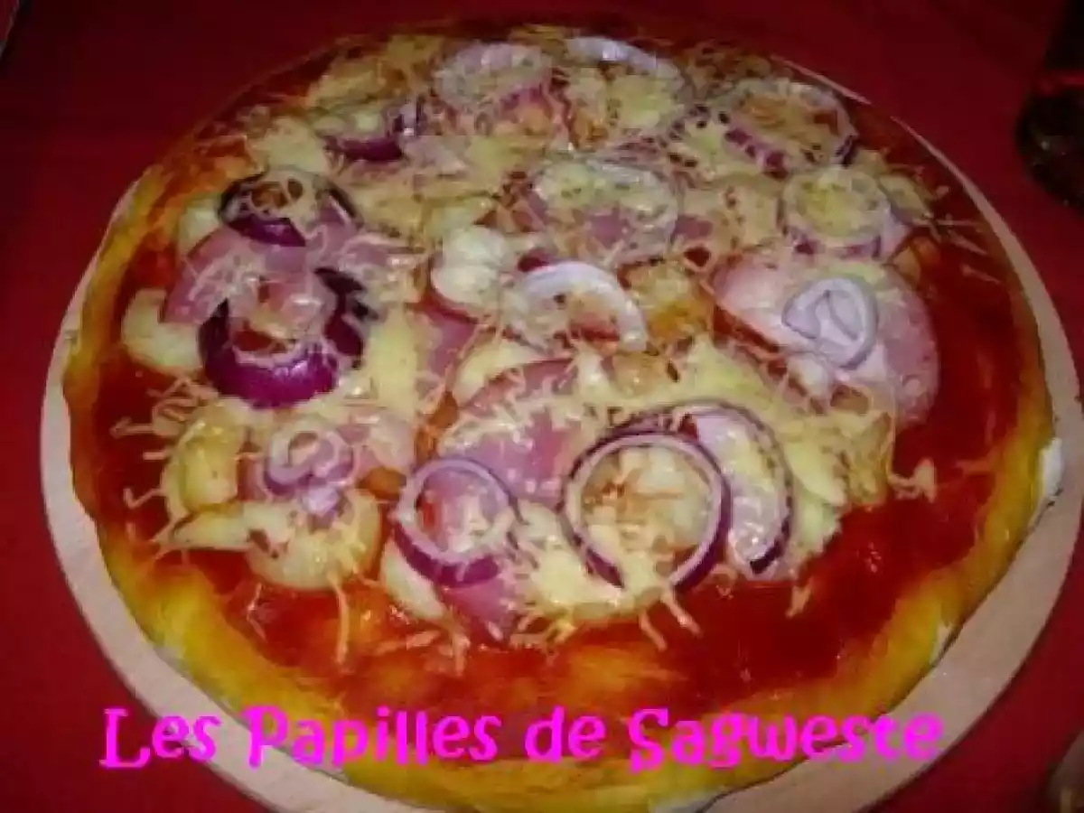 Recette de pizza maison pommes de terre bacon oignon rouge