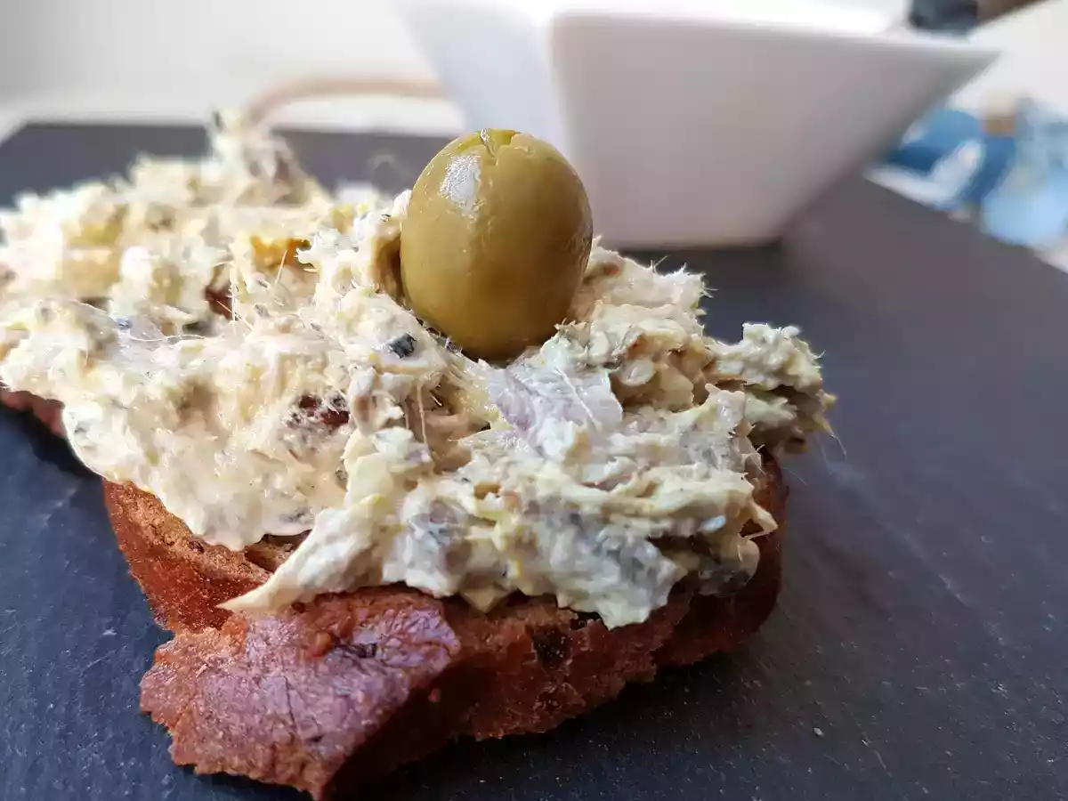 Rillettes de sardines grillées curry et romarin