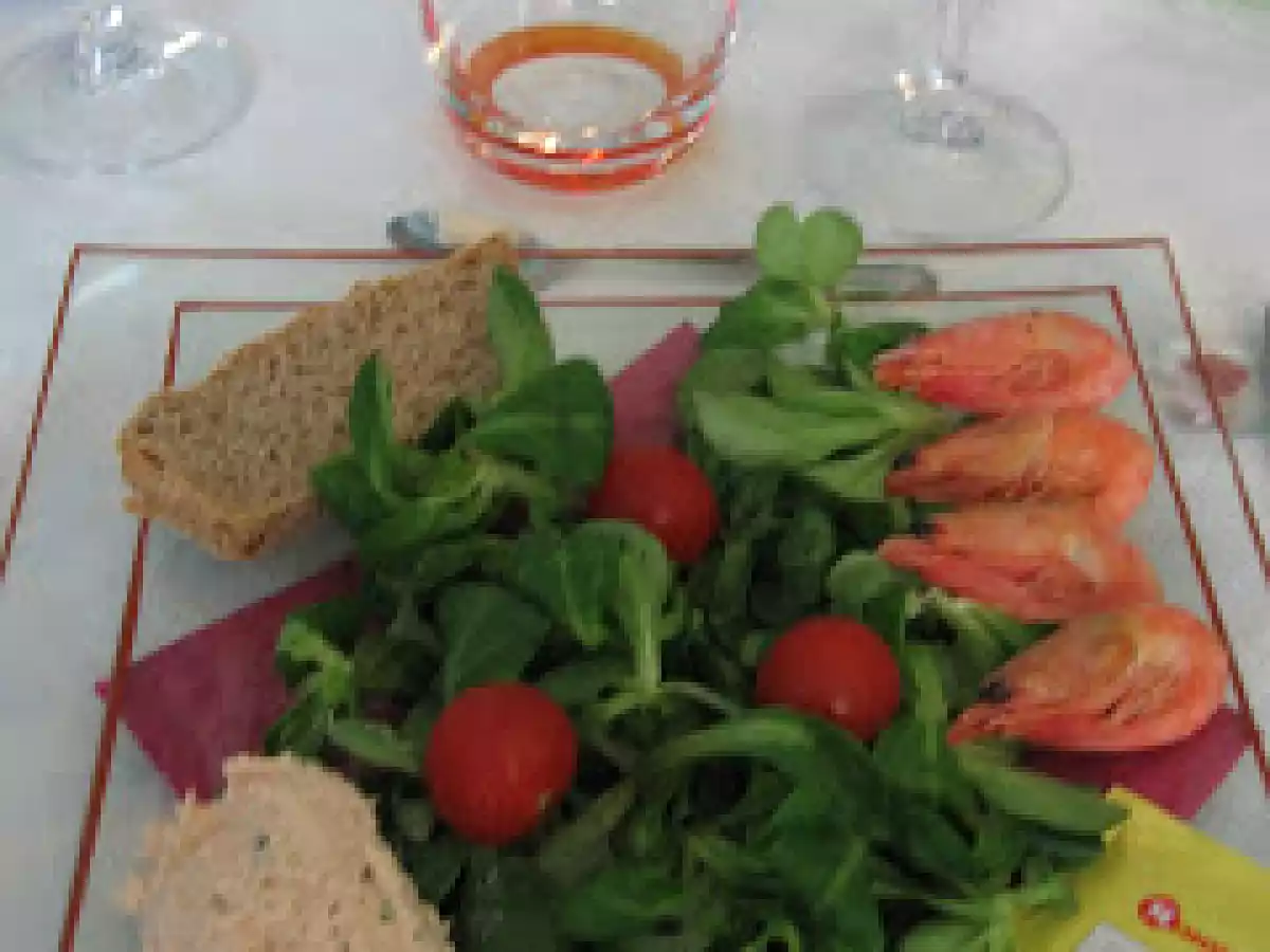 Rillettes de saumon et pain au seigle