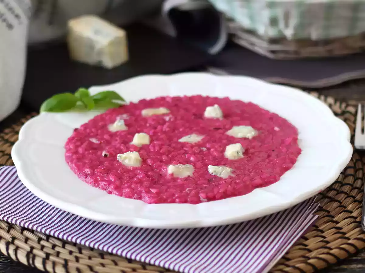 Risotto à la betterave et au gorgonzola : une explosion de couleurs et de saveurs!