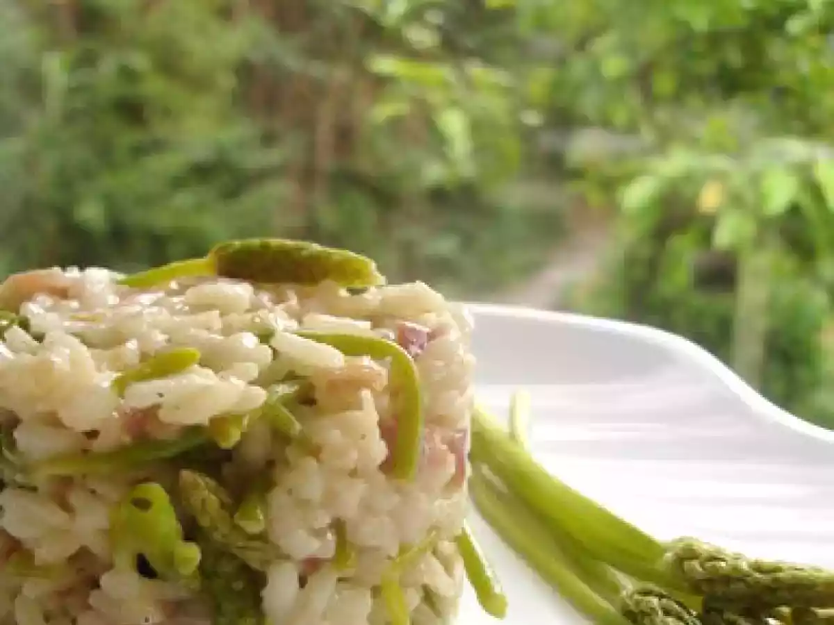 Risotto aux asperges sauvages et aux lardons