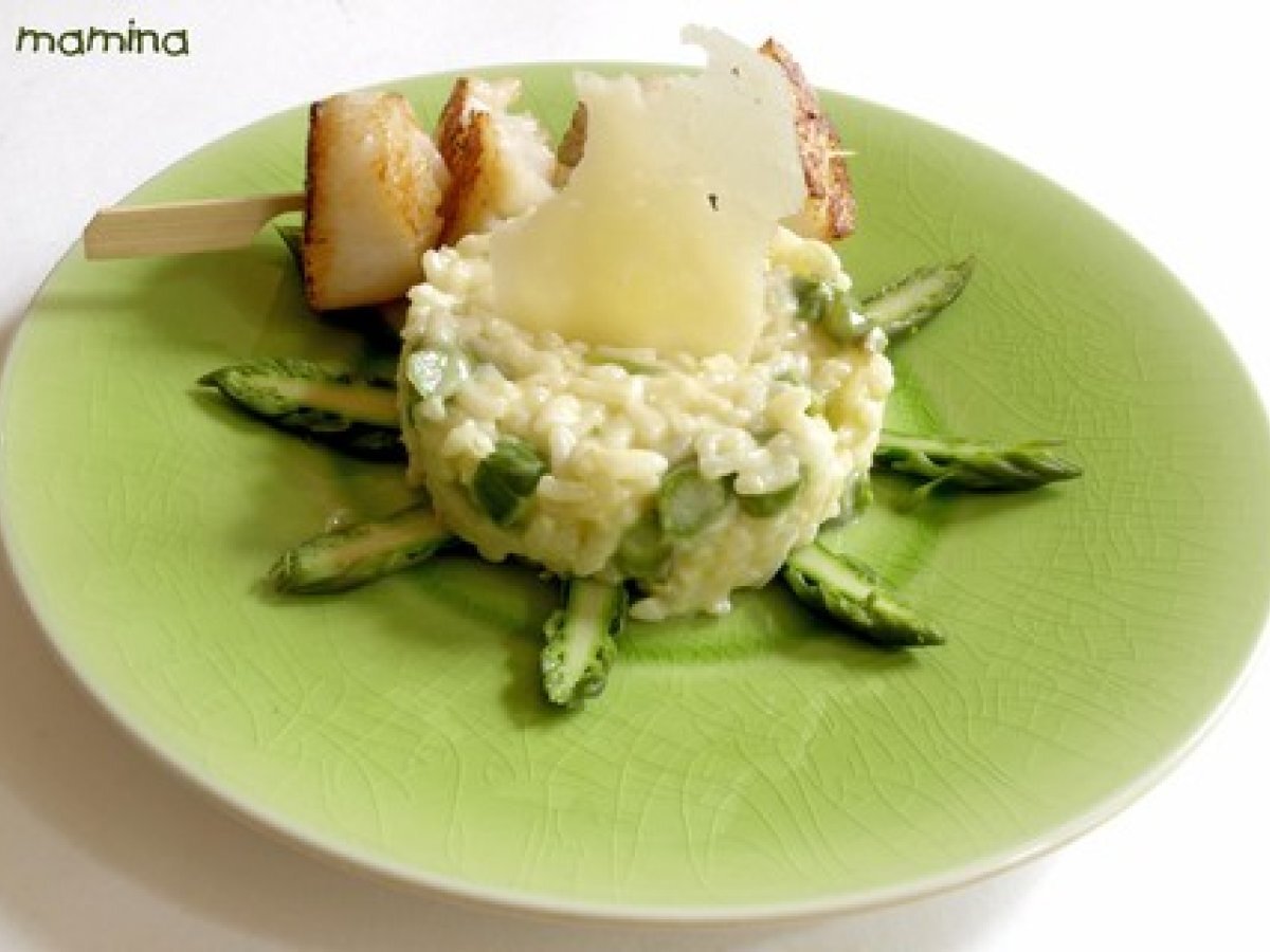 Recette de risotto aux asperges, saint jacques et pecorino