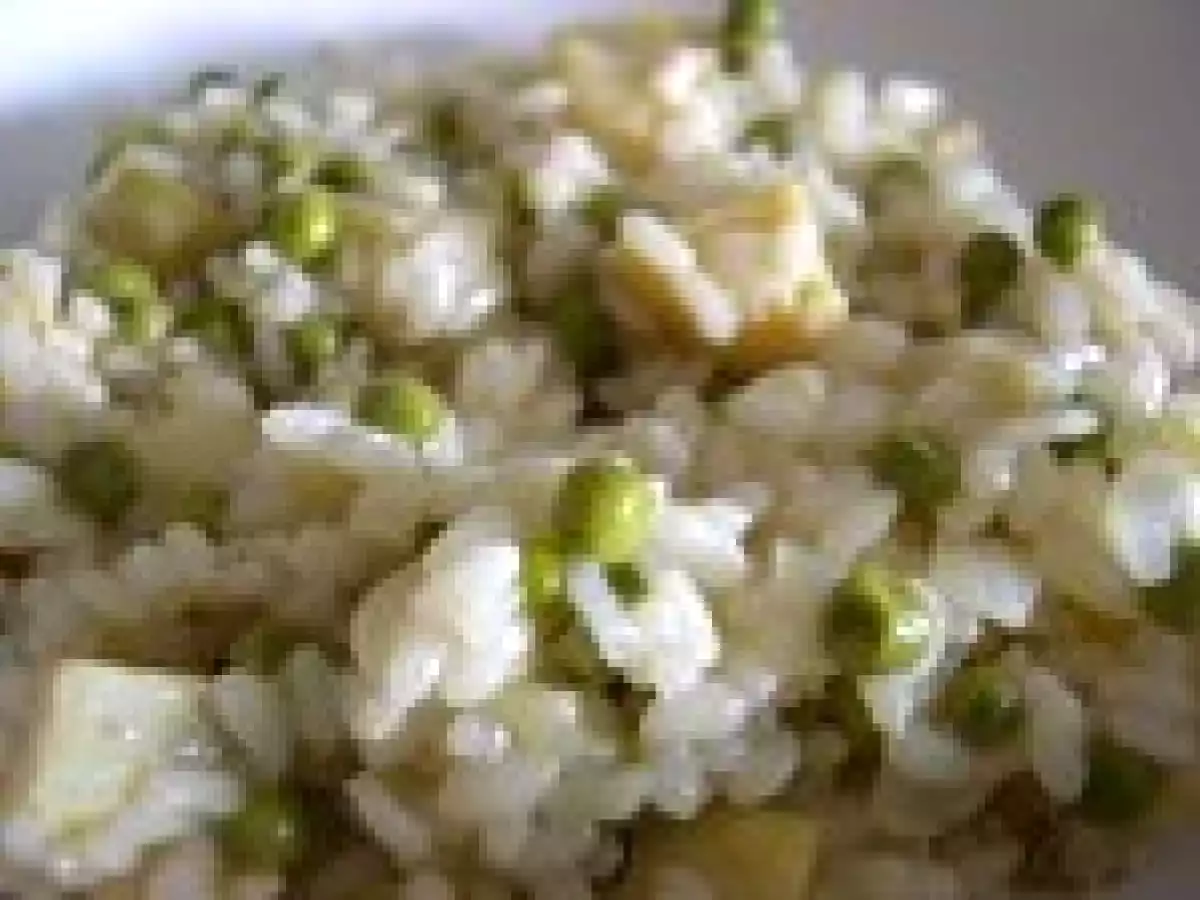 Risotto aux petits pois, artichauts et poulet