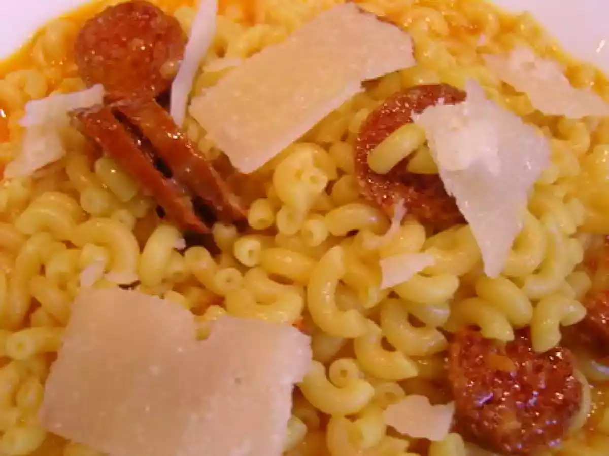 Risotto de coquillettes au chorizo et parmesan de Cyril Lignac - photo 2