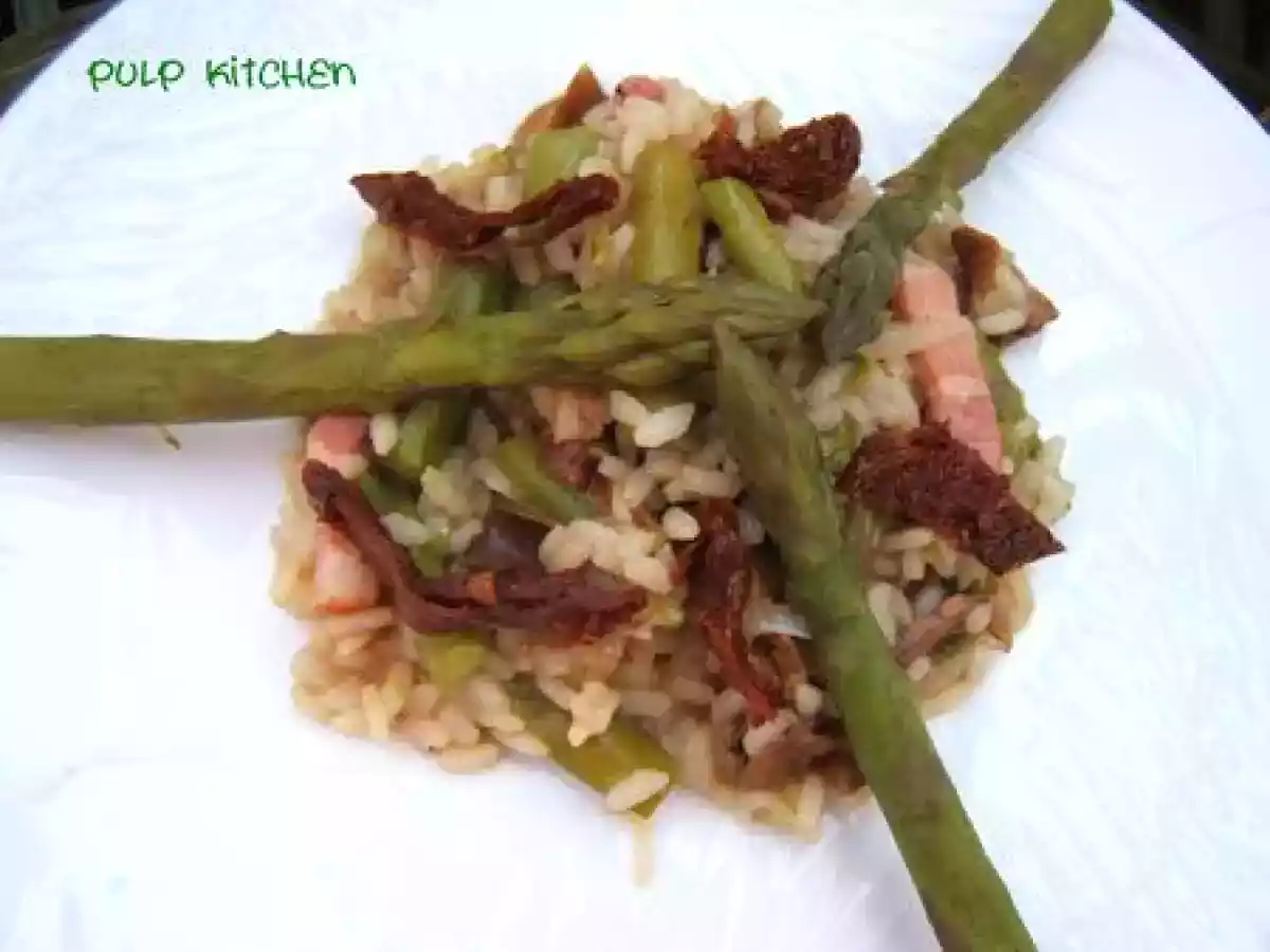 Risotto printanier aux asperges et aux cèpes séchés