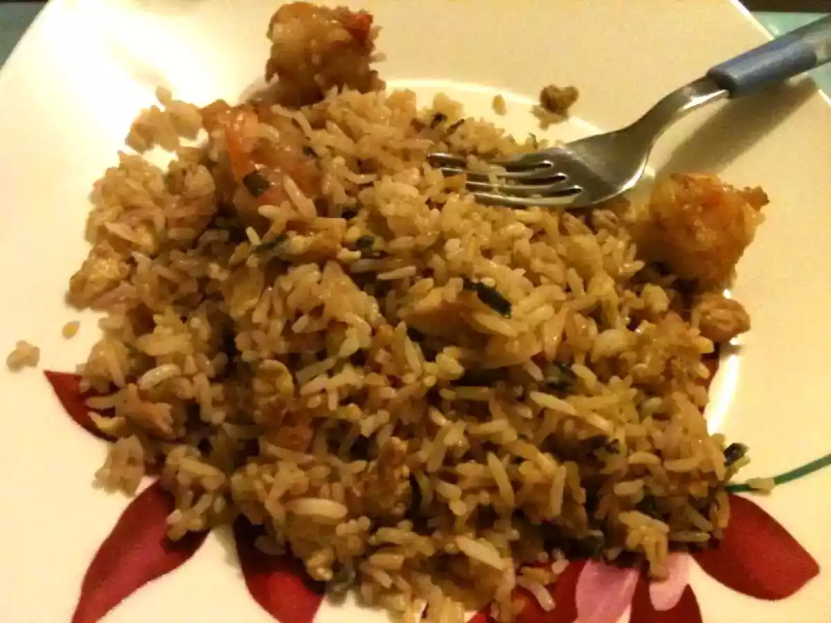 Riz cantonnais aux crevettes et côtelettes de porc à la chinoise