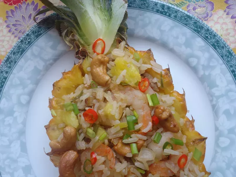 Riz thaï ananas, crevettes, porc