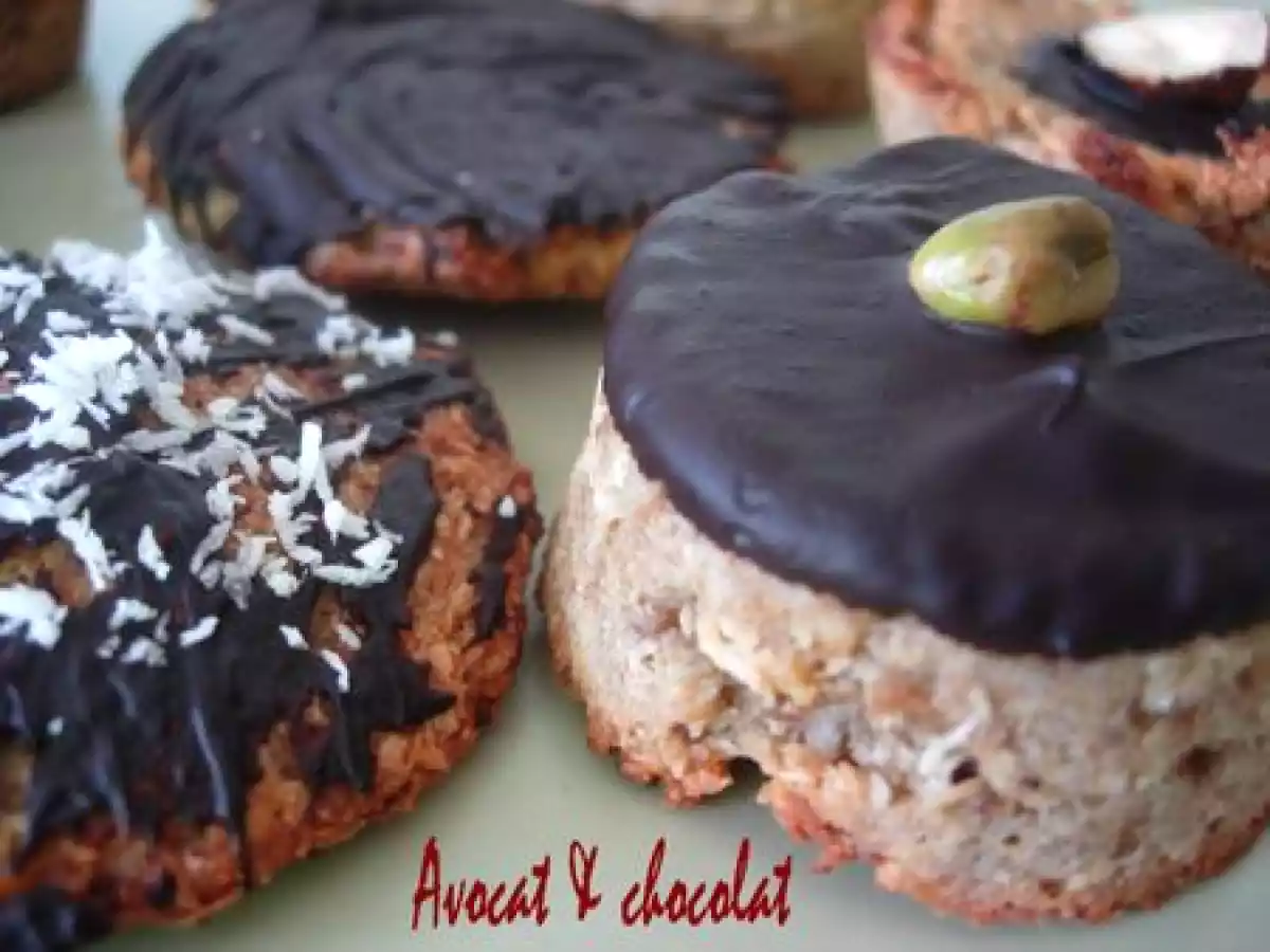 **Rochers coco allégés en bouchées coco-chataîgne-chocolat** - photo 2