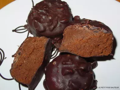 Rochers praliné-chocolat noir - Recette Ptitchef