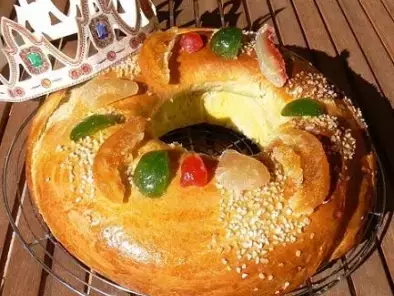 Roscon de Reyes al mazapan ( brioche des rois catalane)