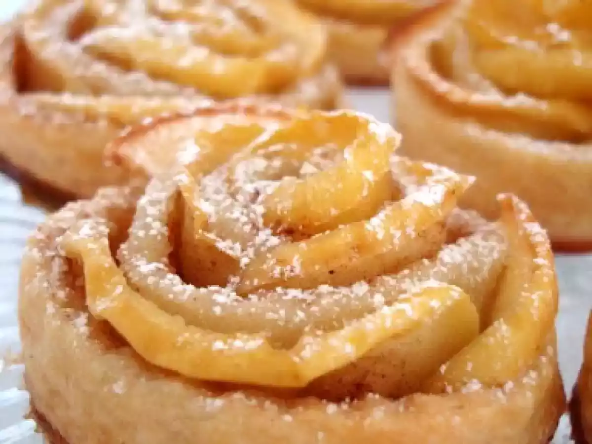 ROSES FEUILLETÉES AUX POMMES - photo 2