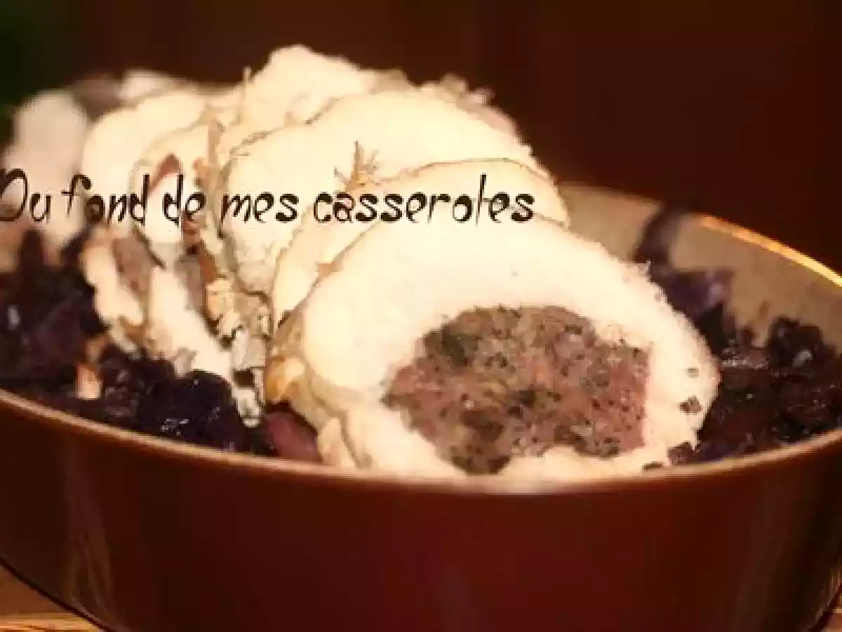 Rôti de dinde farci et chou rouge braisé