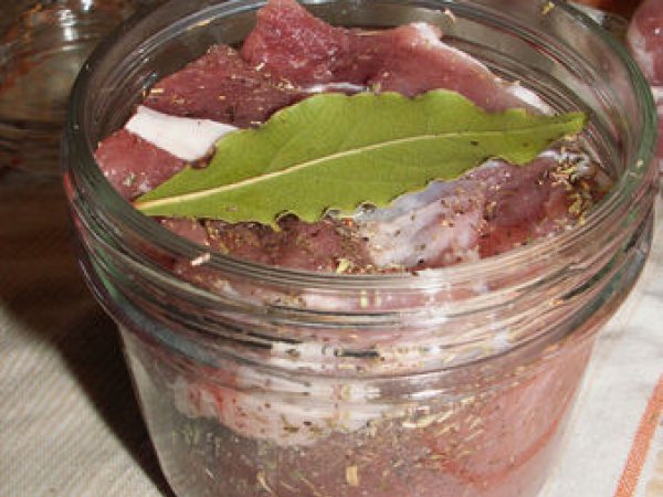 Recette de rôti de porc en conserve facile et savoureuse