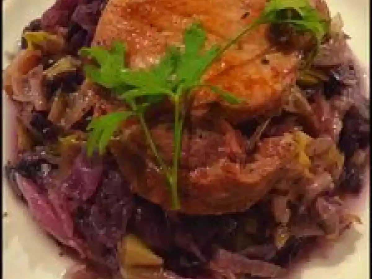 Rôti de porc et sa fondue de poireau et chou rouge