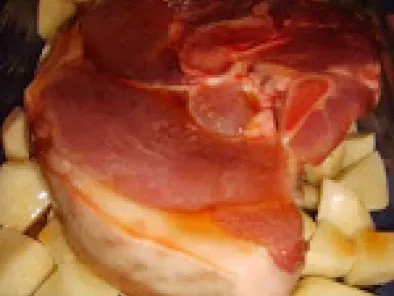 Rouelle De Porc Caramélisée Et Pommes De Terre Confites Au Miel