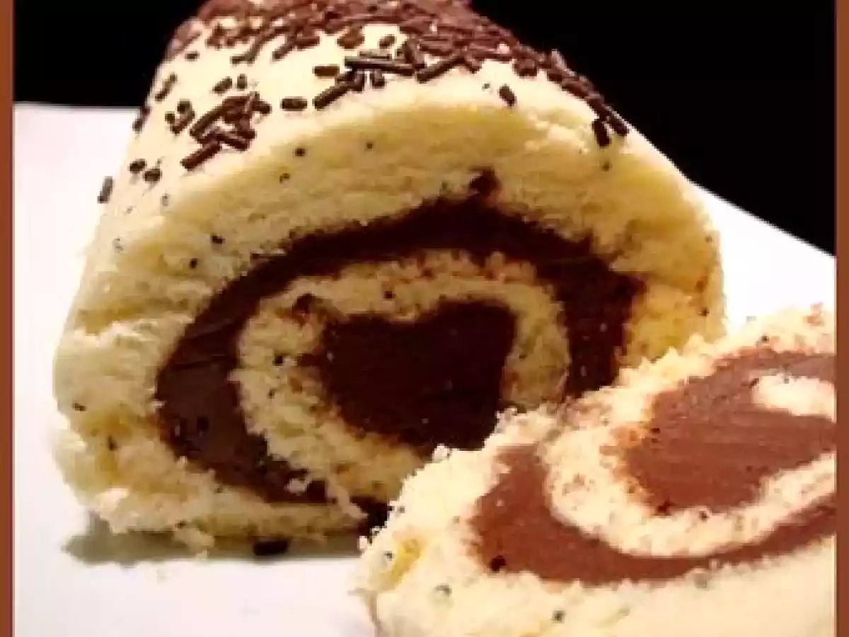 Roulé au Nutella (Génoise moelleuse aux graines de pavot) - photo 3