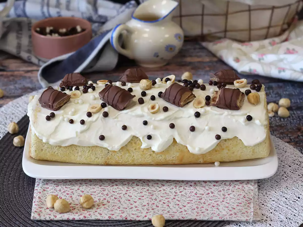 Roulé facile goût Kinder Bueno, parfait comme gâteau d'anniversaire ou comme bûche pour Noël!