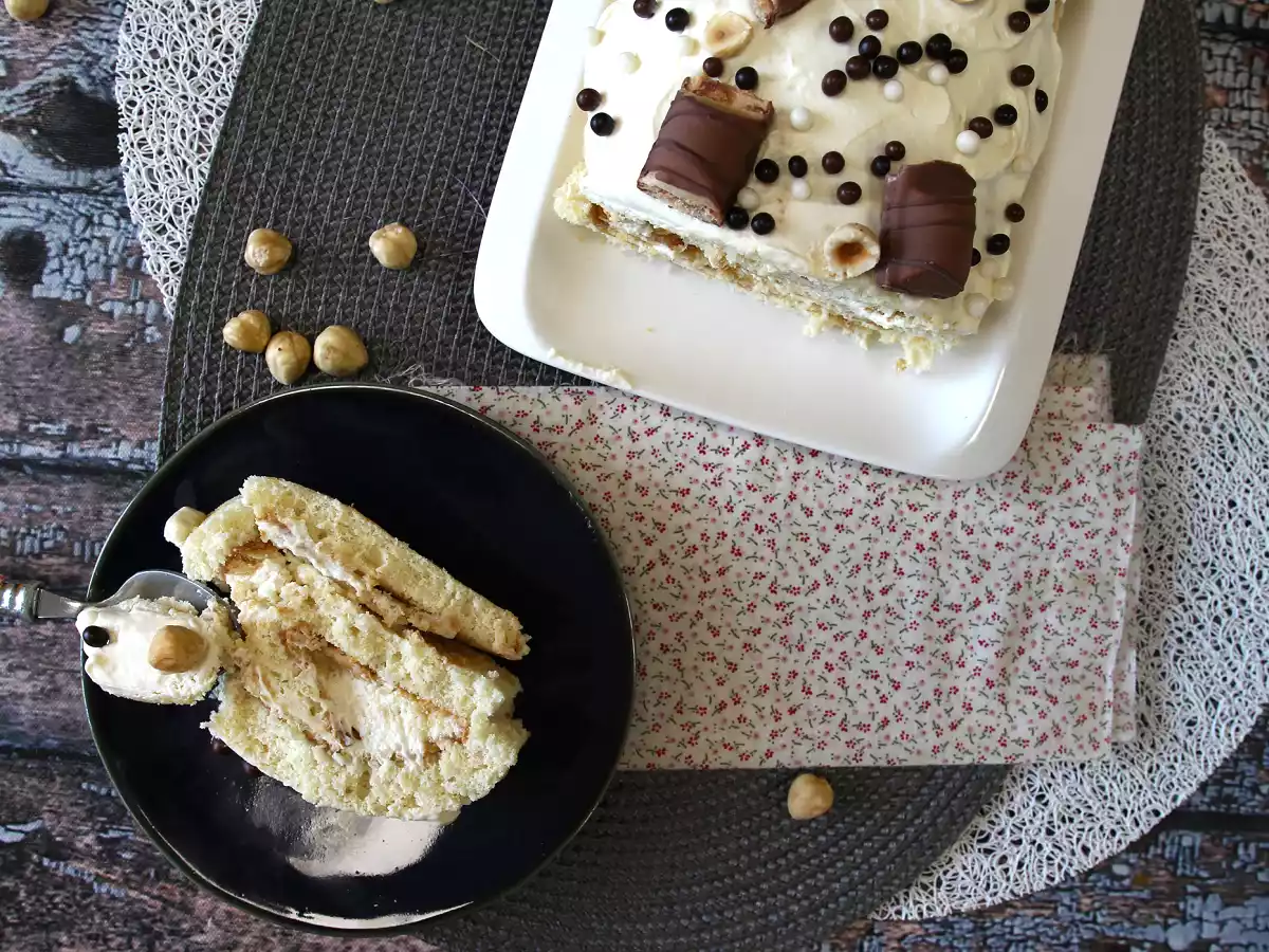 Roulé facile goût Kinder Bueno, parfait comme gâteau d'anniversaire ou comme bûche pour Noël! - photo 2
