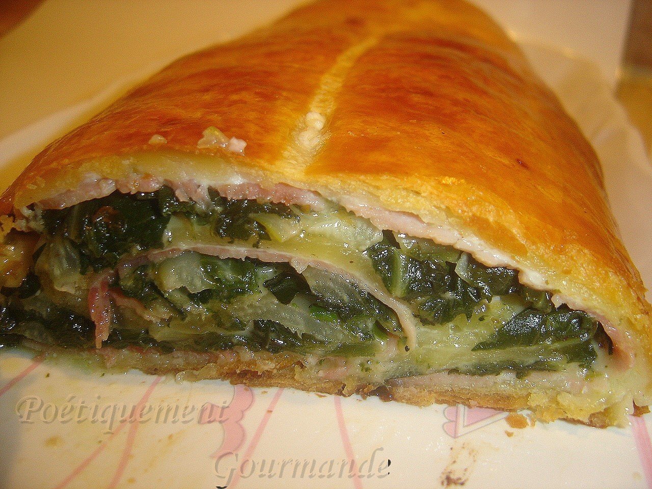 Roulé feuilleté aux blettes et 2 fromages - Recette Ptitchef
