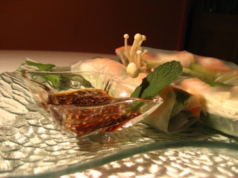 Rouleaux de printemps aux crevettes et sauce aigre-douce - photo 2