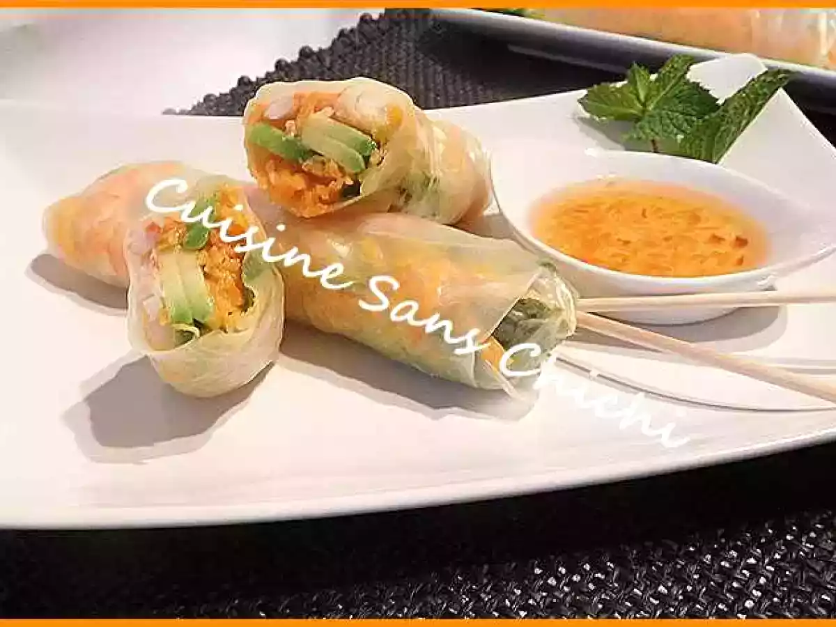 Rouleaux de printemps, avocat, carotte, crevette