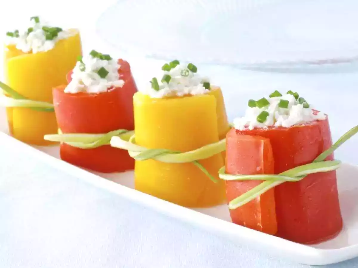 Roulés apéritifs au poivron grillé