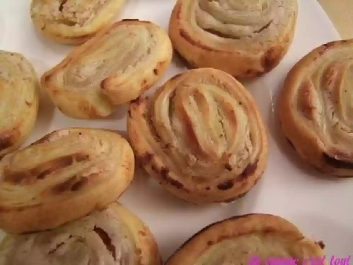 Roulés croustillants au chèvre épicé: amuse-bouche pour les fêtes