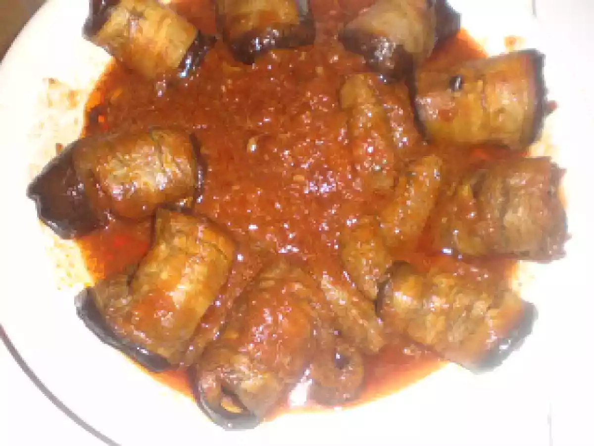 ROULES D'AUBERGINES A LA VIANDE HACHEE