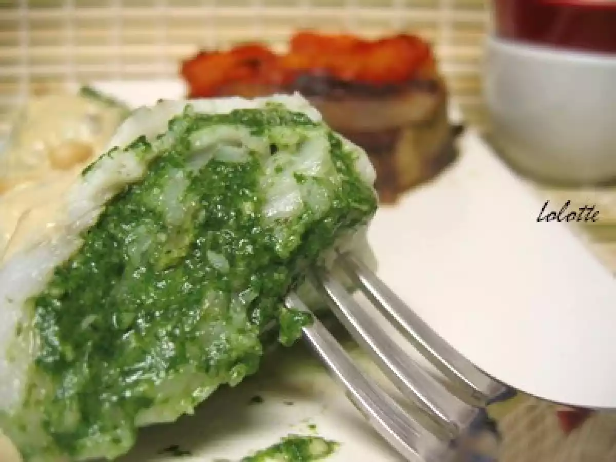 Roulés de sole aux épinards, pignons et parmesan, sauce à la moutarde au bleu - photo 2