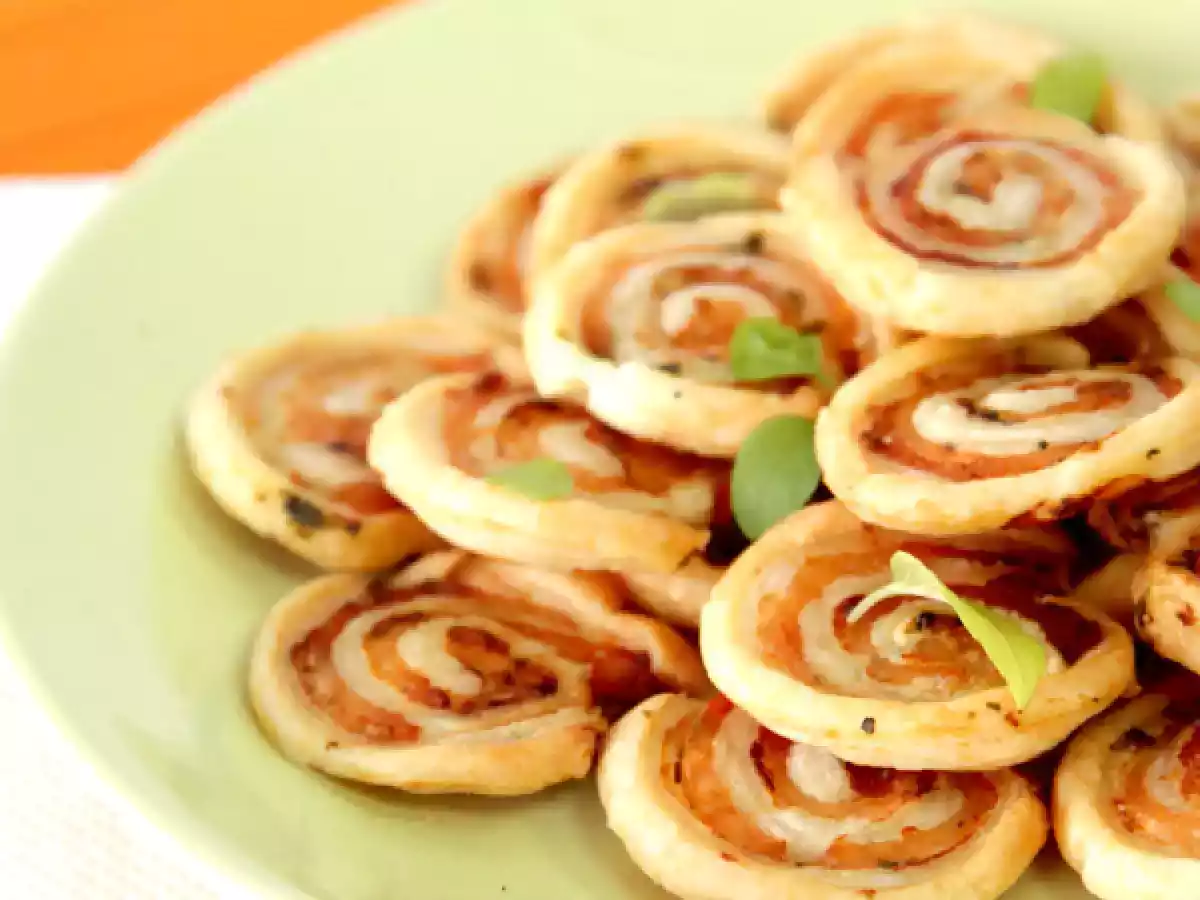 Roulés feuilletés apéritifs saumon basilic - photo 2