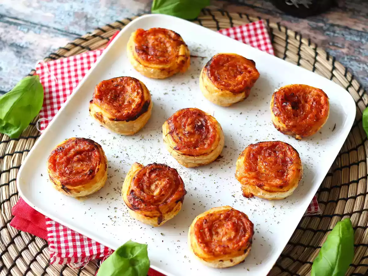 Roulés feuilletés au fromage et tomate : recette facile et rapide pour l'apéro! - photo 4