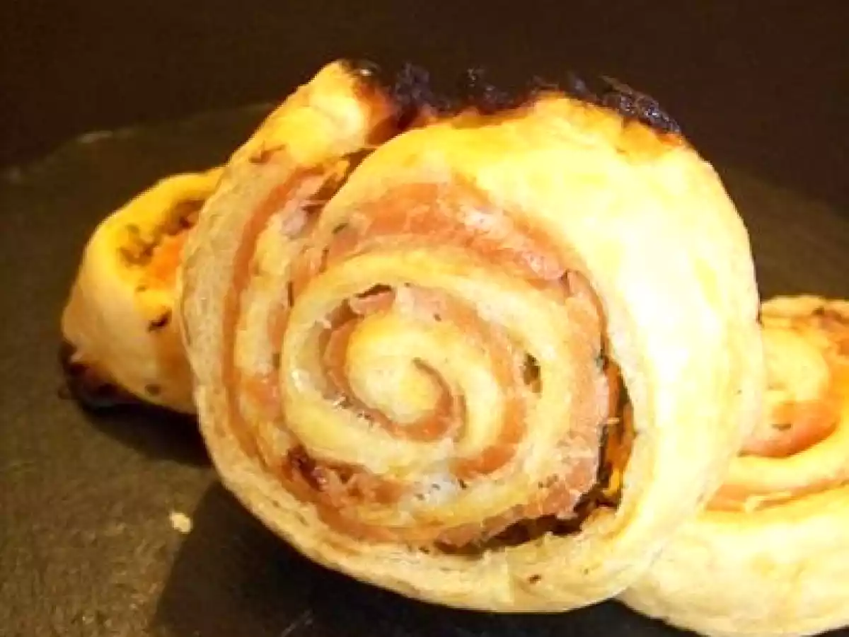 Roulés feuilletés au saumon