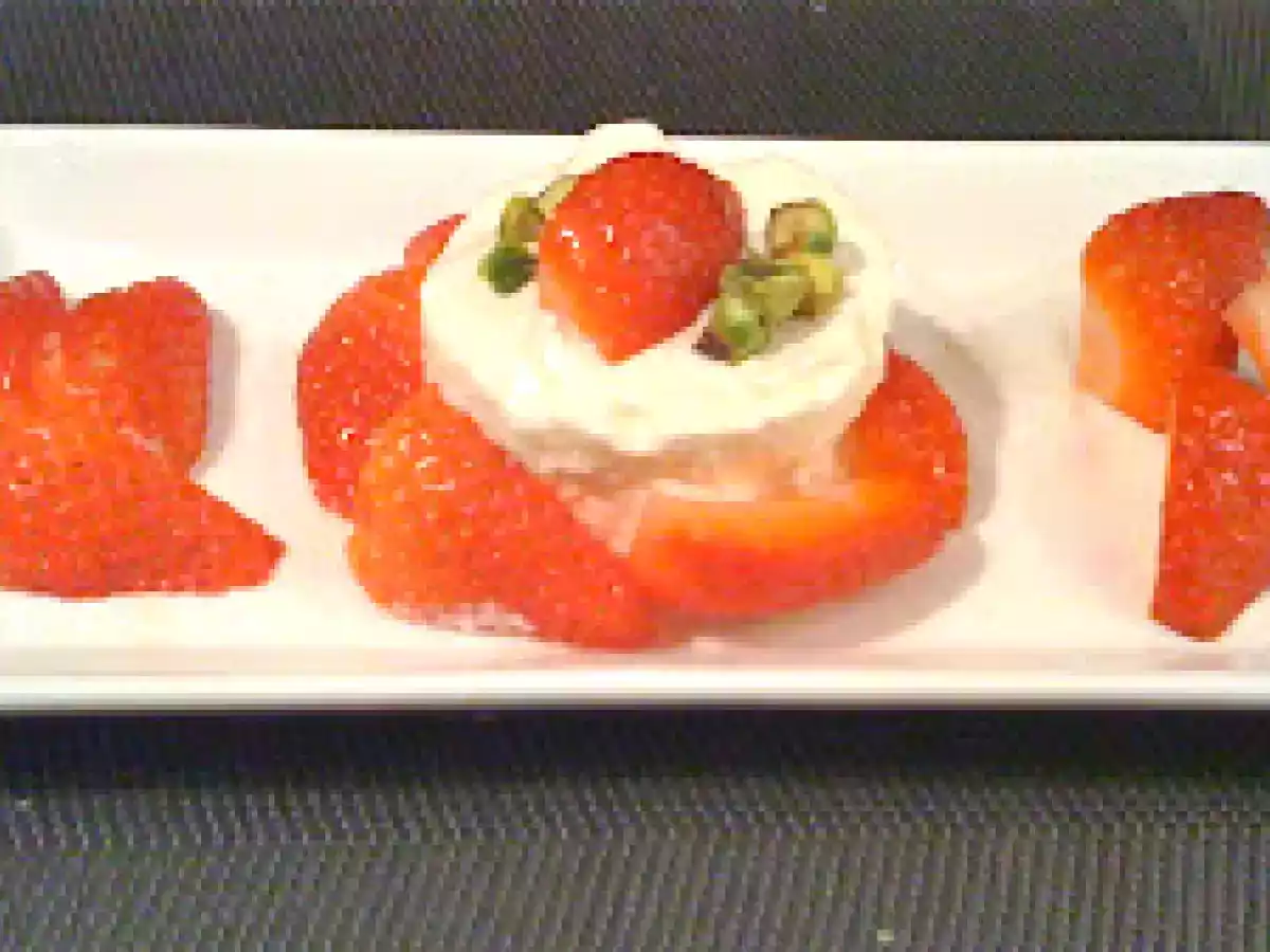 Sabayon glacé aux fraises et pistaches