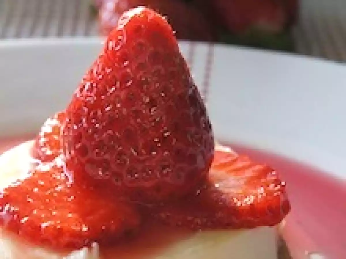 SABLE FIN DE FRAISES ET PANNA COTTA