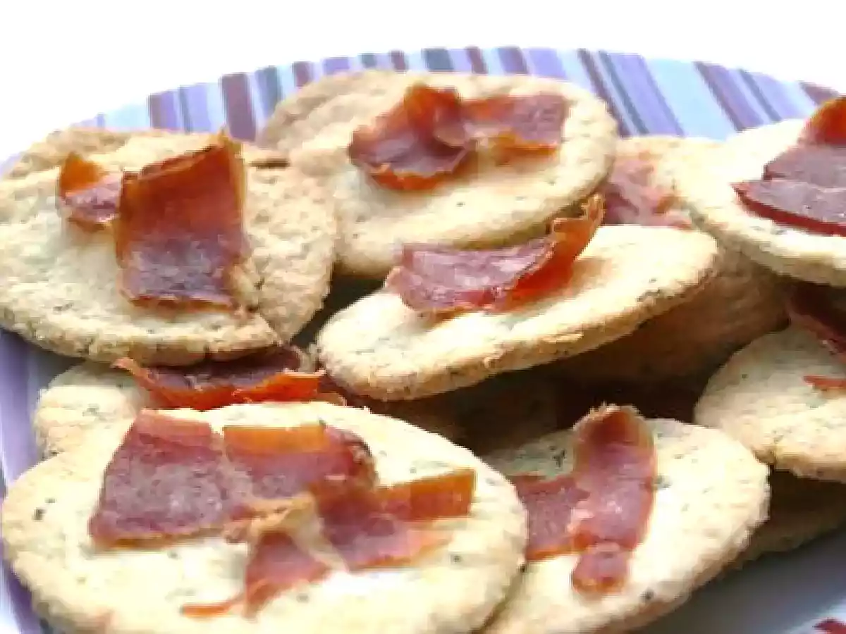Sablés au parmesan et jambon serrano