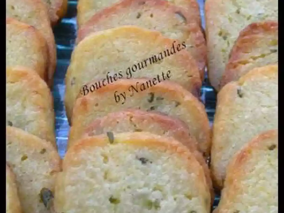 Sablés au romarin, fromage de chèvre et miel pour l'apéro