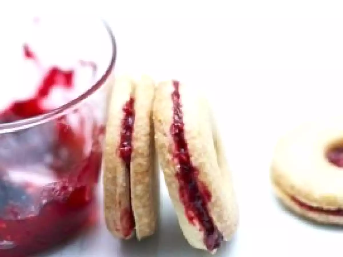Sablés confiture de fraises des bois et framboises