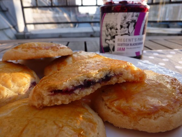 Sables Fourres A La Confiture De Cassis De Chez Regent S Park