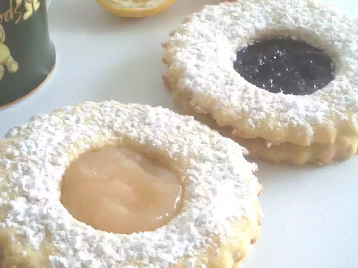 Sablés lunettes crème citron et confiture cassis