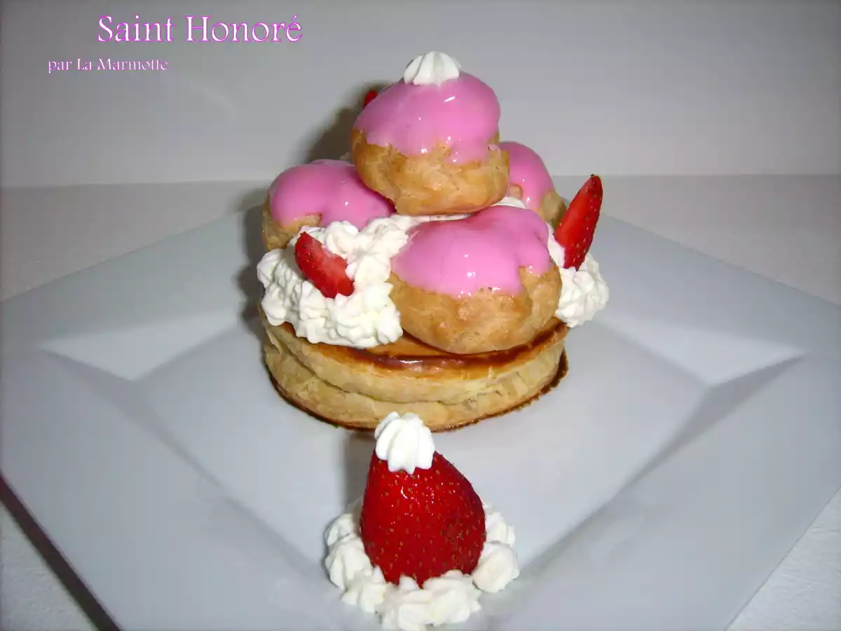 Saint honoré individuel aux fraises