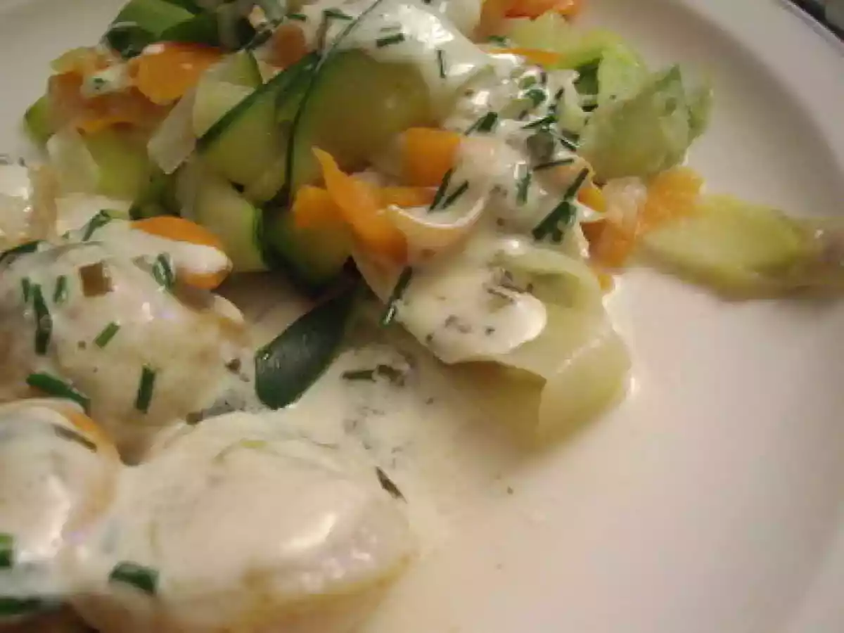 Saint Jacques à la crème à l'oseille et tagliatelles de légumes - photo 3