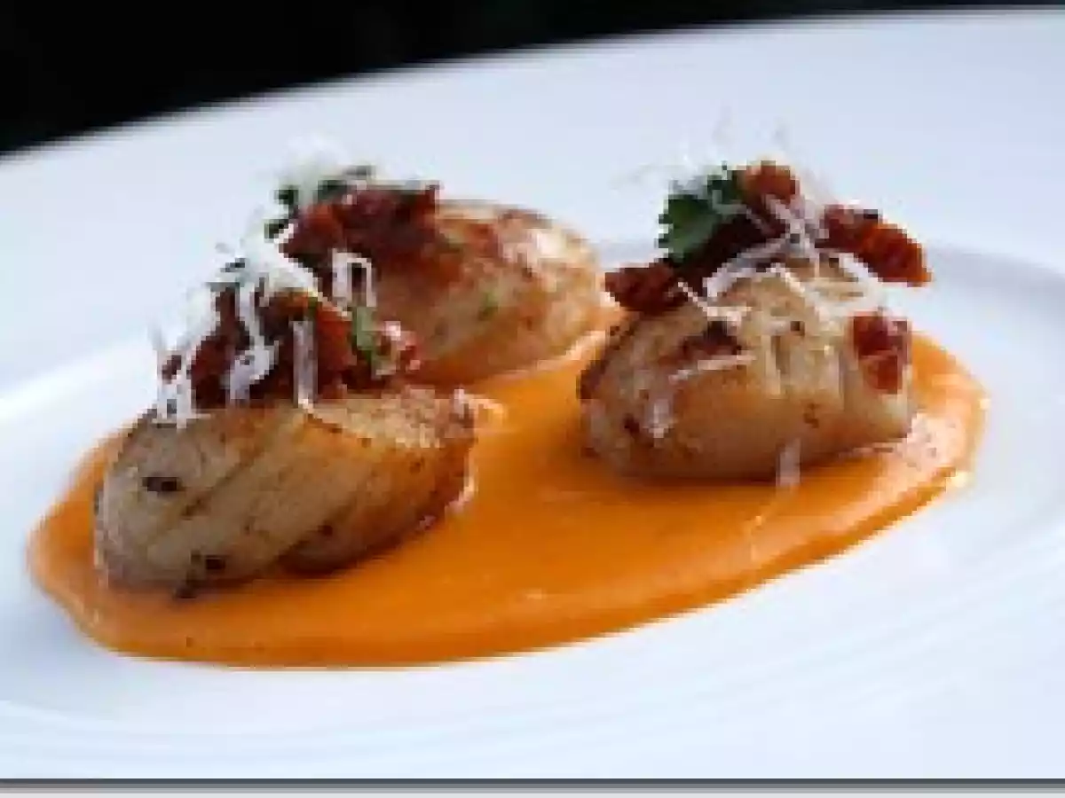 Saint-Jacques et Coulis de Potiron à la Cardamome