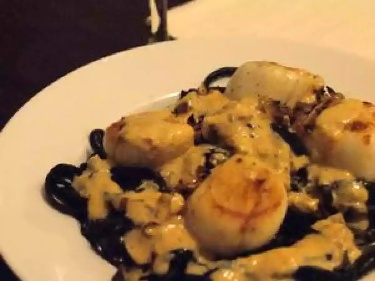 Saint Jacques sauce corail