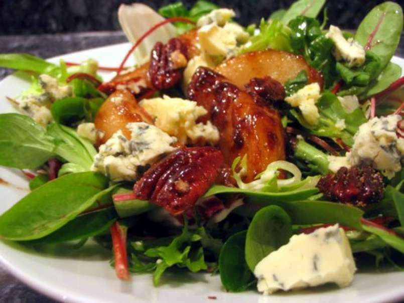 Salade au bleu, à la poire et aux noix de pécan caramélisées - photo 3