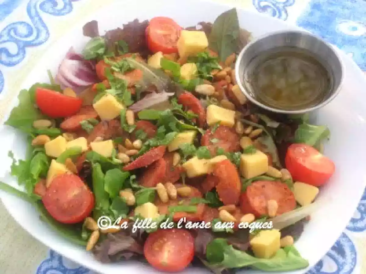 SALADE AU CHORIZO ET AU FROMAGE