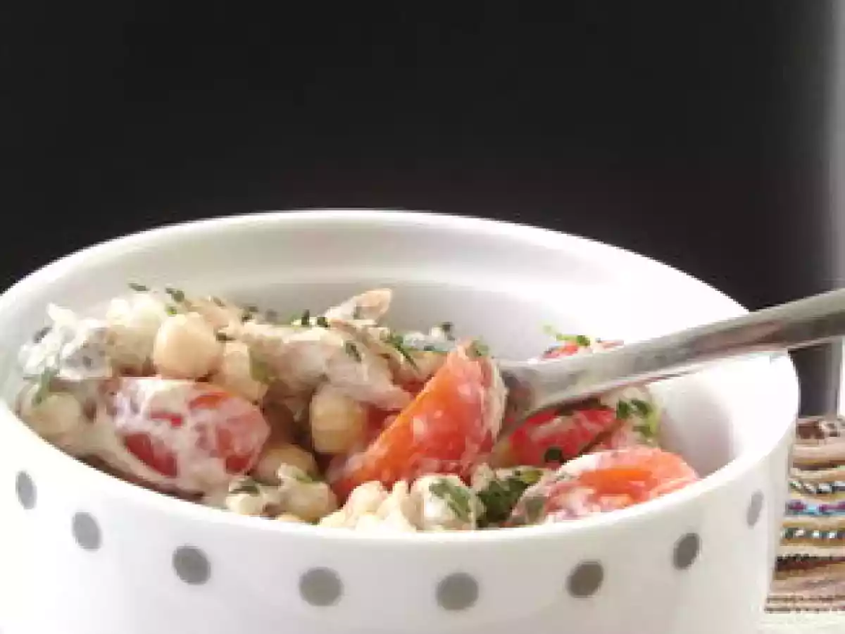 Salade aux pois chiche et aux maquereaux fumés