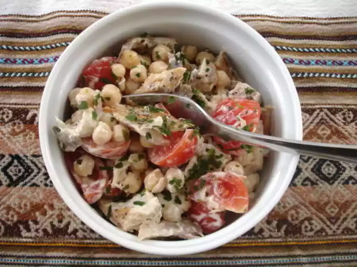 Salade aux pois chiche et aux maquereaux fumés - photo 3