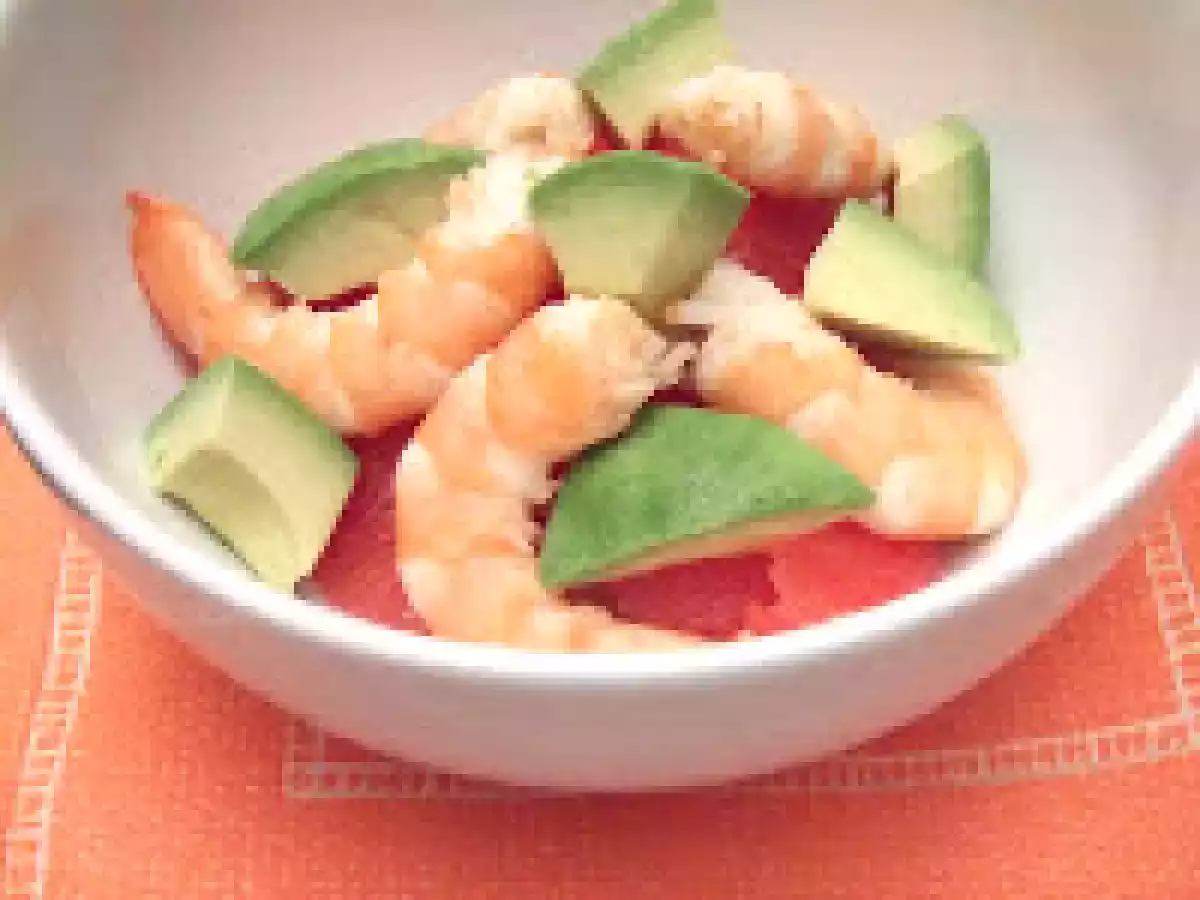 Salade Avocat, Crevettes, Pamplemousse à la sauce magique