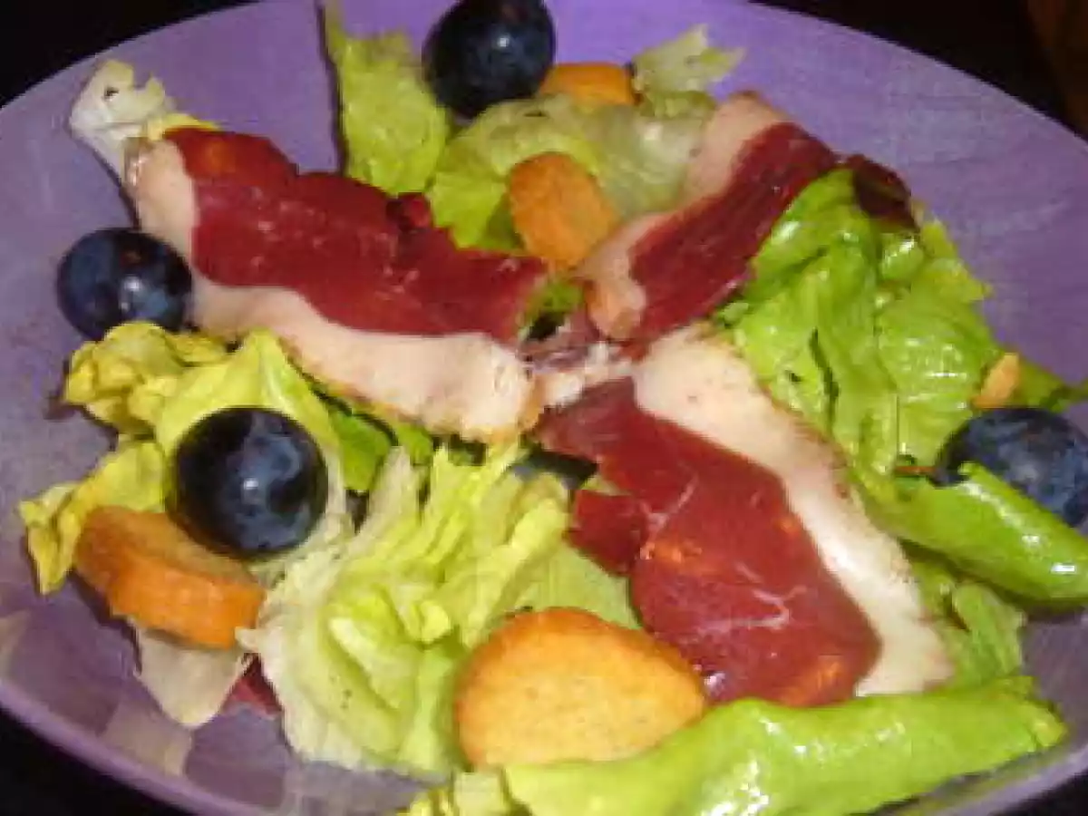 Salade d'aiguillettes de magret de canard fumé