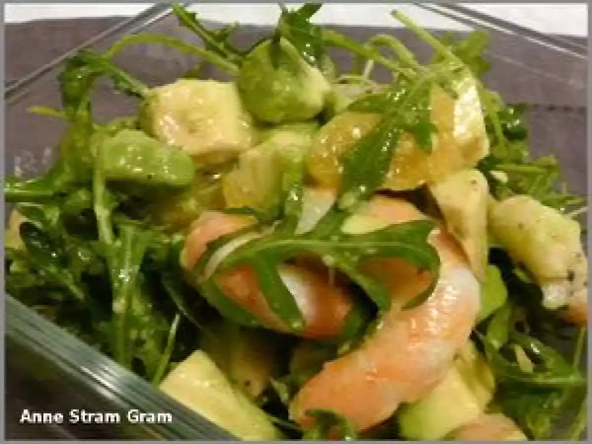 Salade d'avocat aux crevettes et à l'orange